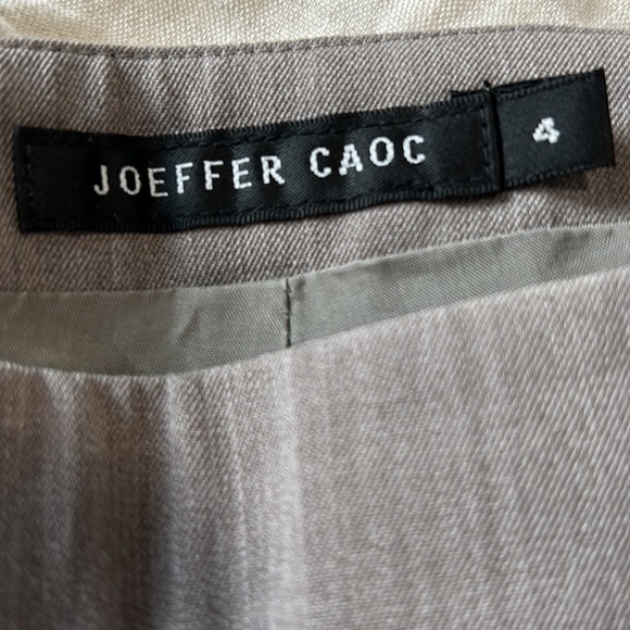 Shorts in taupe grey, perfect for the office in summer - Picture 2 of 5